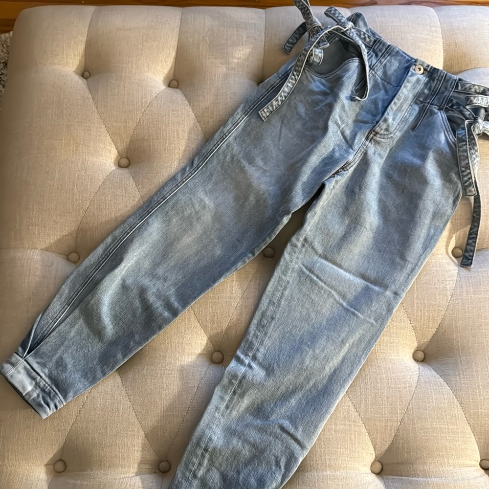 SOMETHING NAVY JEANS WITH TIE DETAIL SIZE 0 NWOT